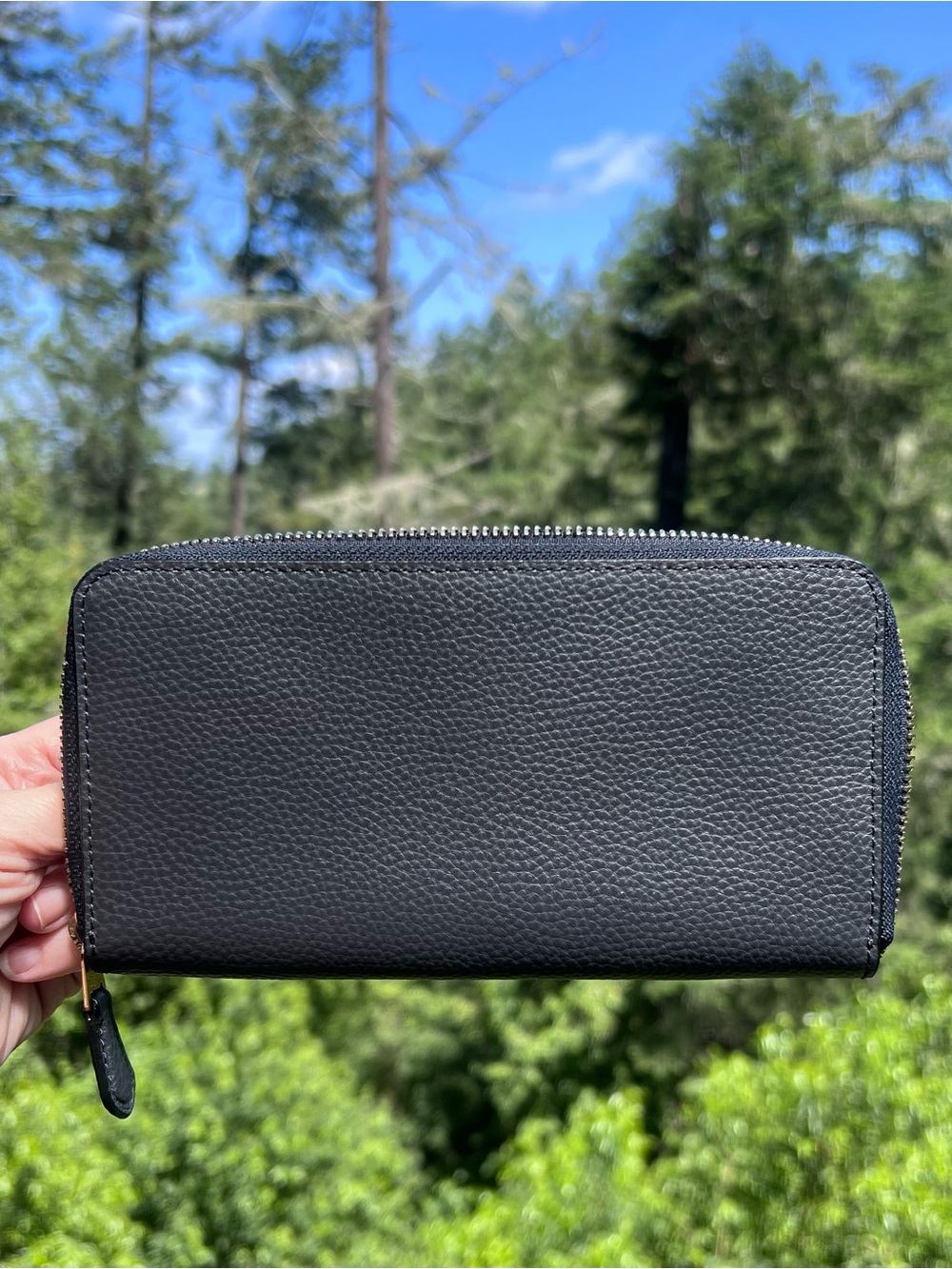 COACH Long Zip-Around Navy Pebble Leather Wallet with Gold Hardware AUTHENTIC - Picture 2 of 10